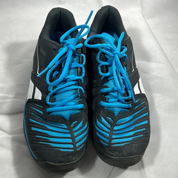 Babolat Tennis shoes size 9 in excellent used condition color blue and black - Picture 1 of 4